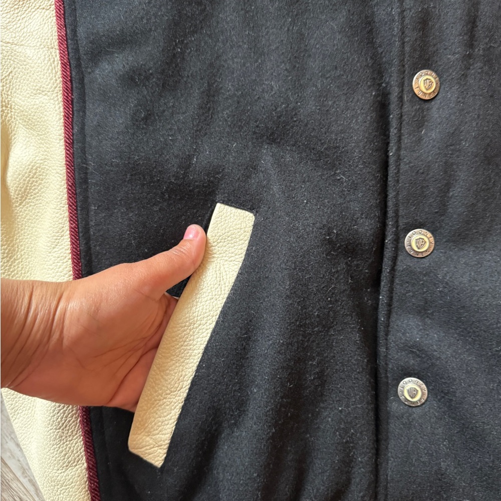 Warner Bros. Black and Tan Varsity Jacket size S - Picture 7 of 14